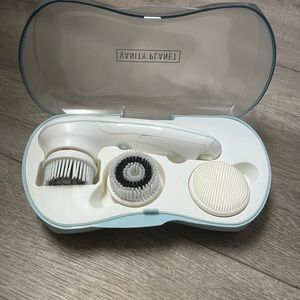 Vanity Planet Cordless Electric Facial Brush Set  NEW